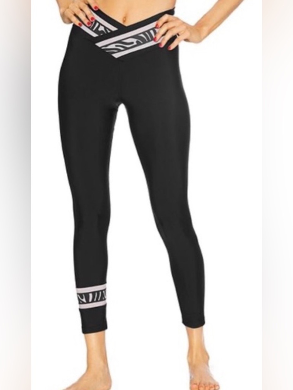 Beach riot  tiger print crossover v waist black activewear leggings sz xs